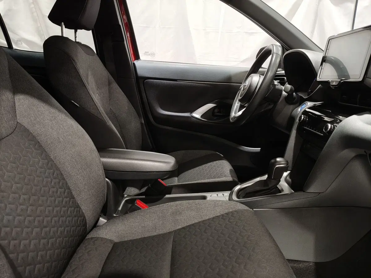 Toyota Yaris Cross usata a Roma (6)