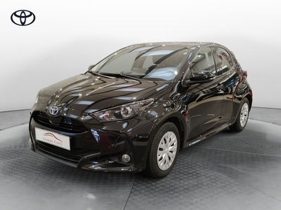 Toyota Yaris 1.5 Hybrid 5 porte Energy del 2024 usata a Frosinone
