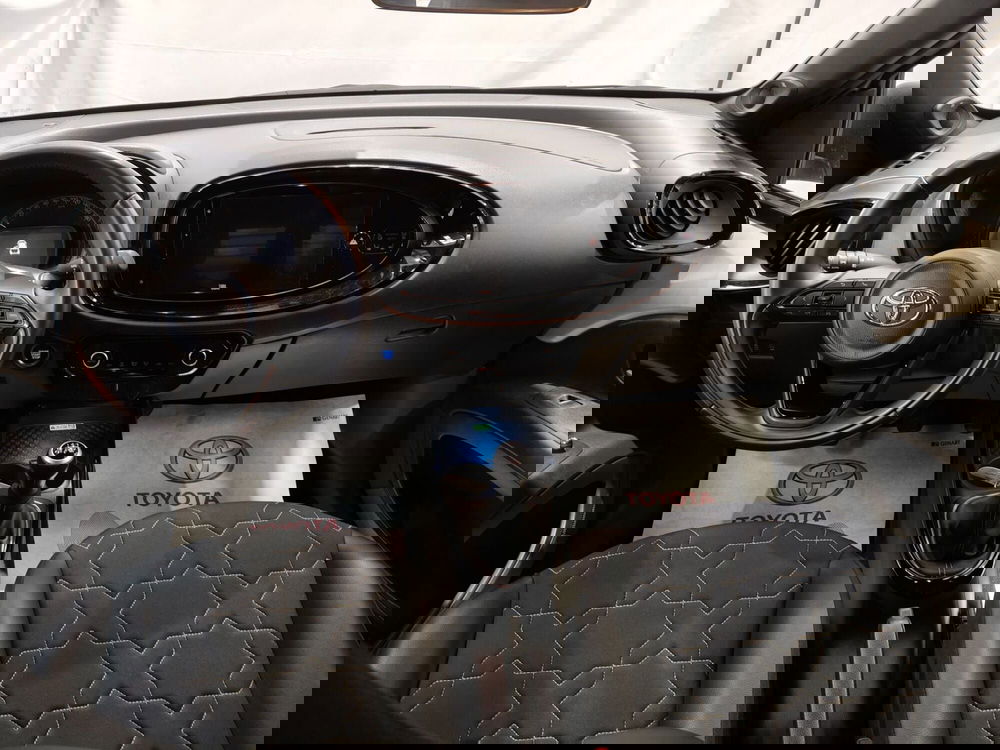 Toyota Aygo X usata a Roma (9)