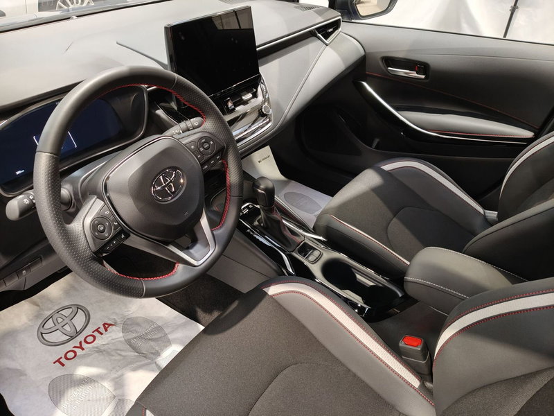 Toyota Corolla Touring Sports usata a Roma (11)