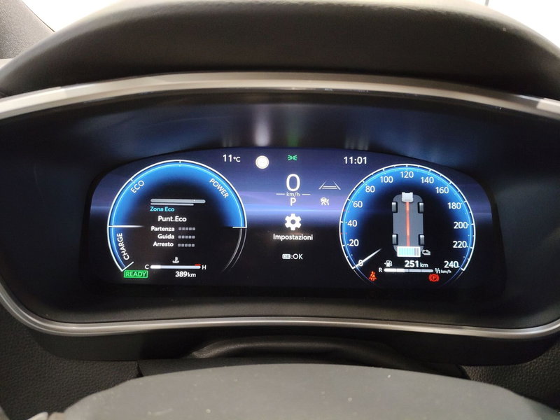 Toyota Corolla Touring Sports usata a Roma (15)