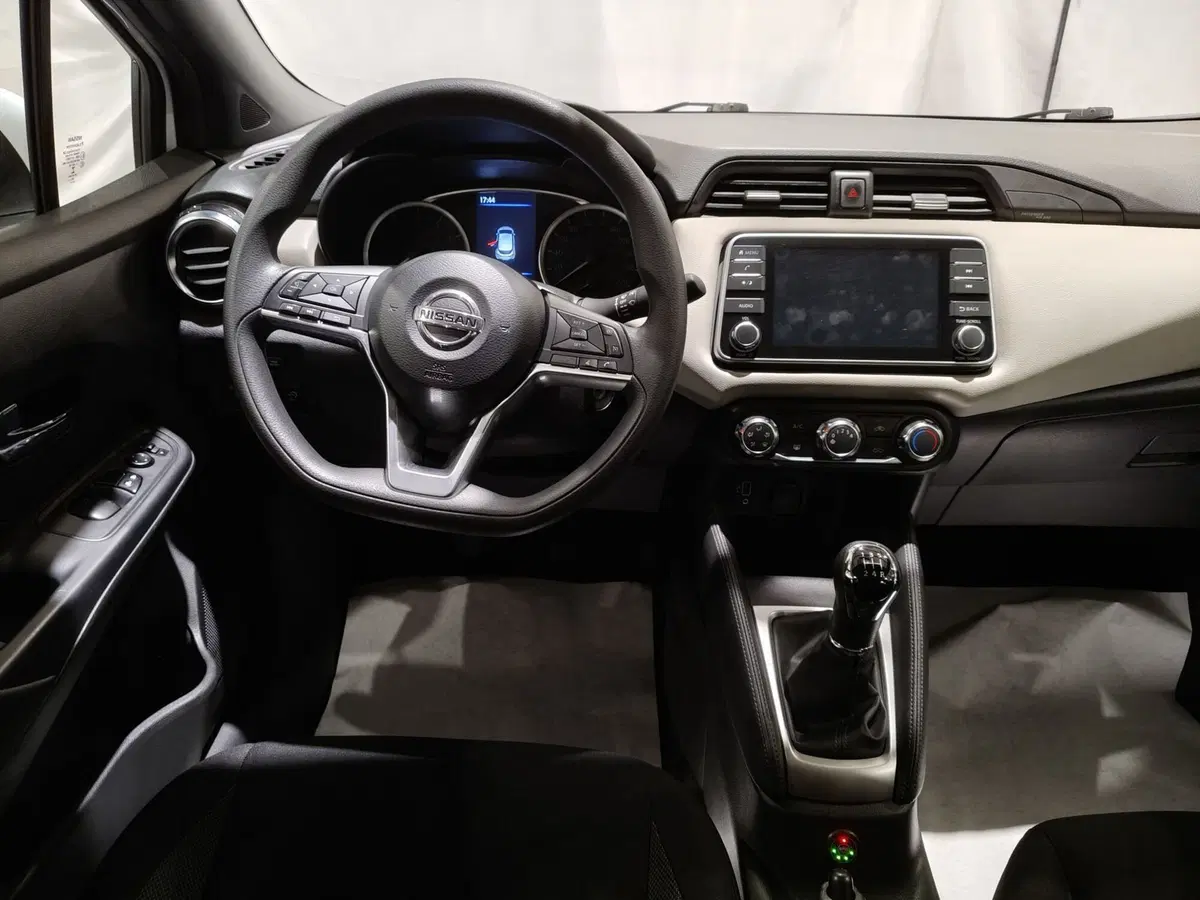 Nissan Micra usata a Roma (9)
