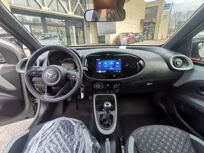 Toyota Aygo X nuova a Bologna (13)