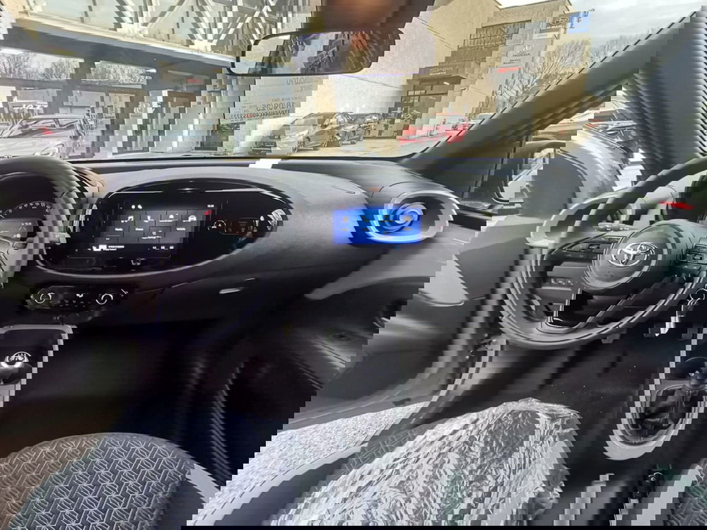 Toyota Aygo X nuova a Bologna (13)