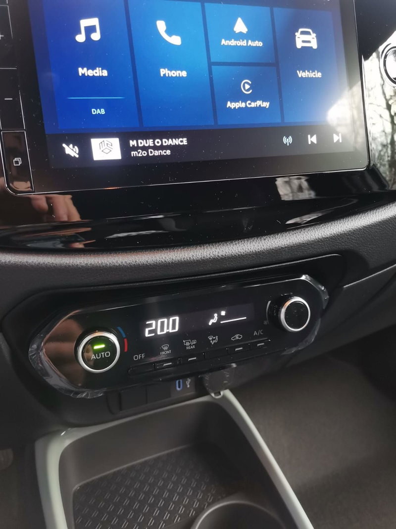 Toyota Aygo X nuova a Bologna (17)