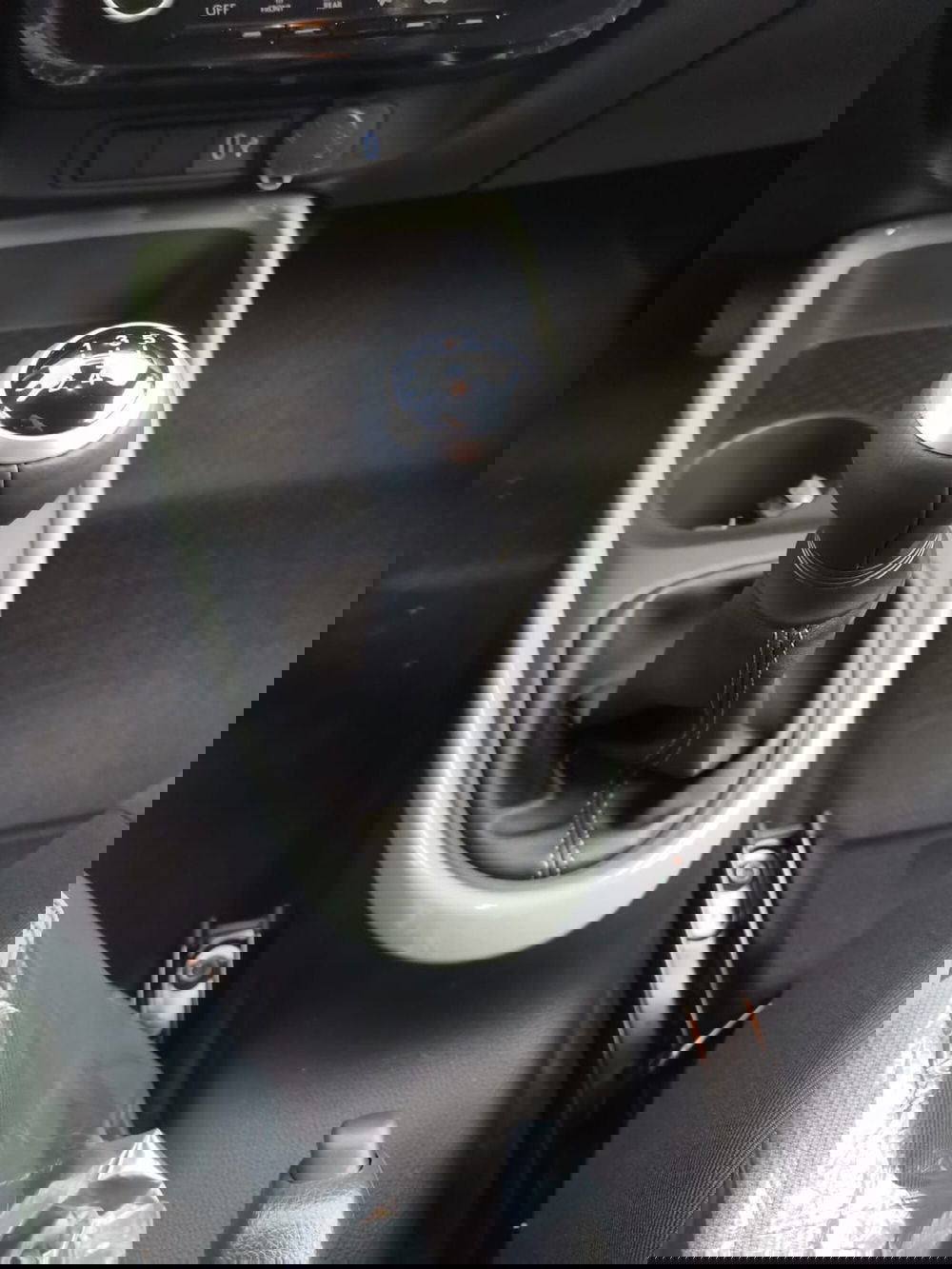 Toyota Aygo X nuova a Bologna (18)