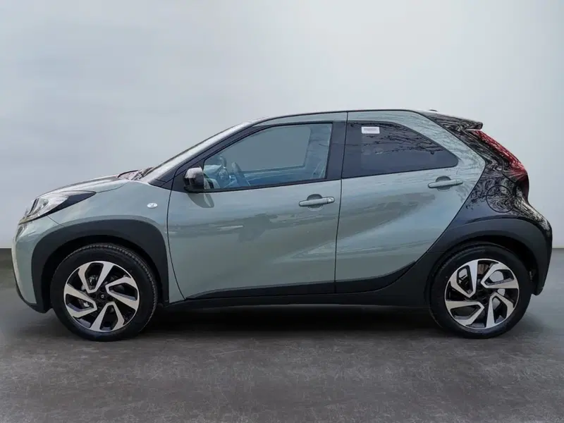 Toyota Aygo X nuova a Bologna (5)