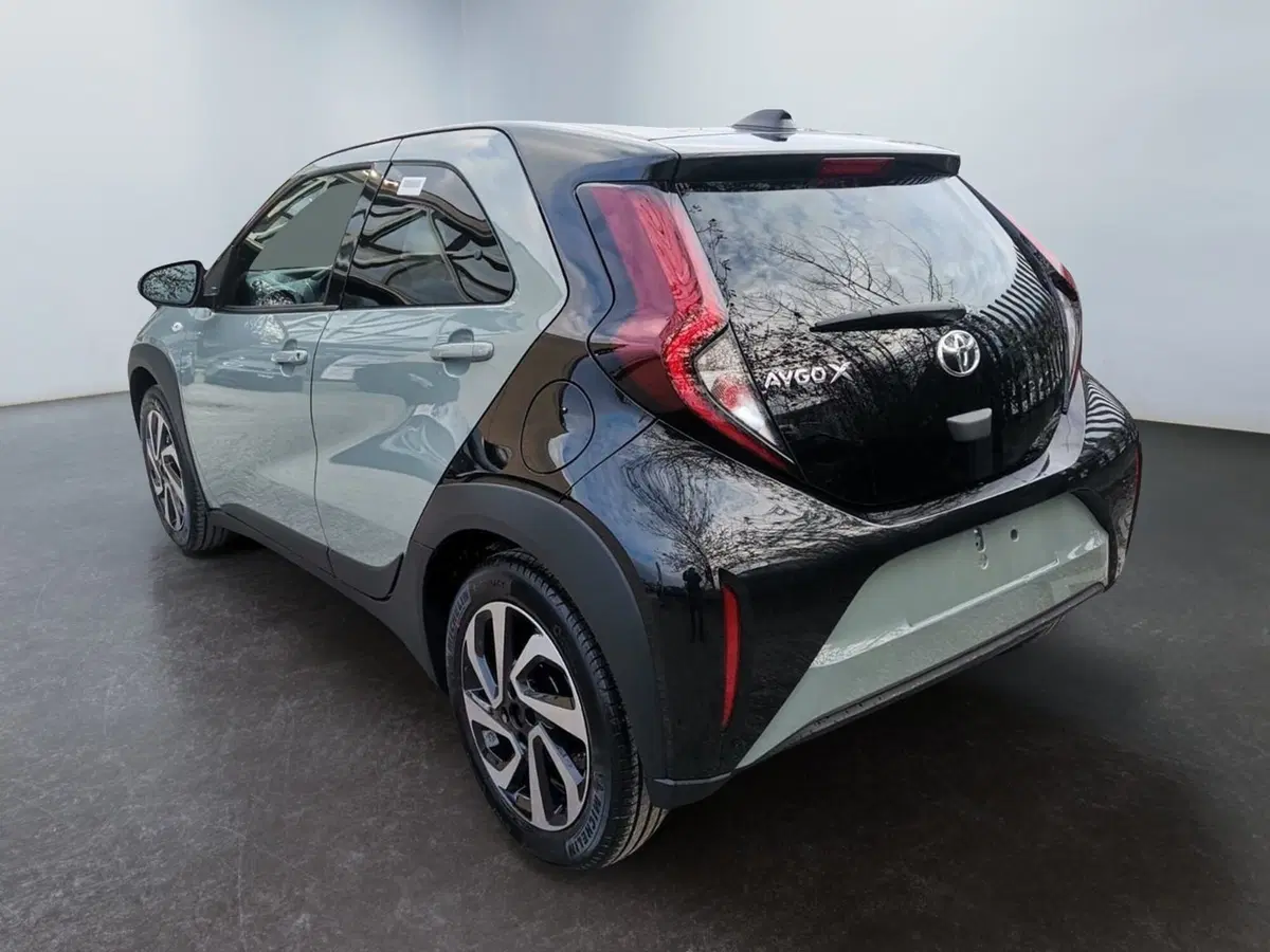 Toyota Aygo X nuova a Bologna (7)