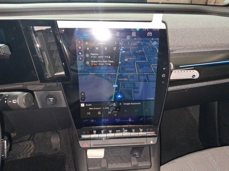 Renault Megane E-Tech Electric usata a Bologna (14)