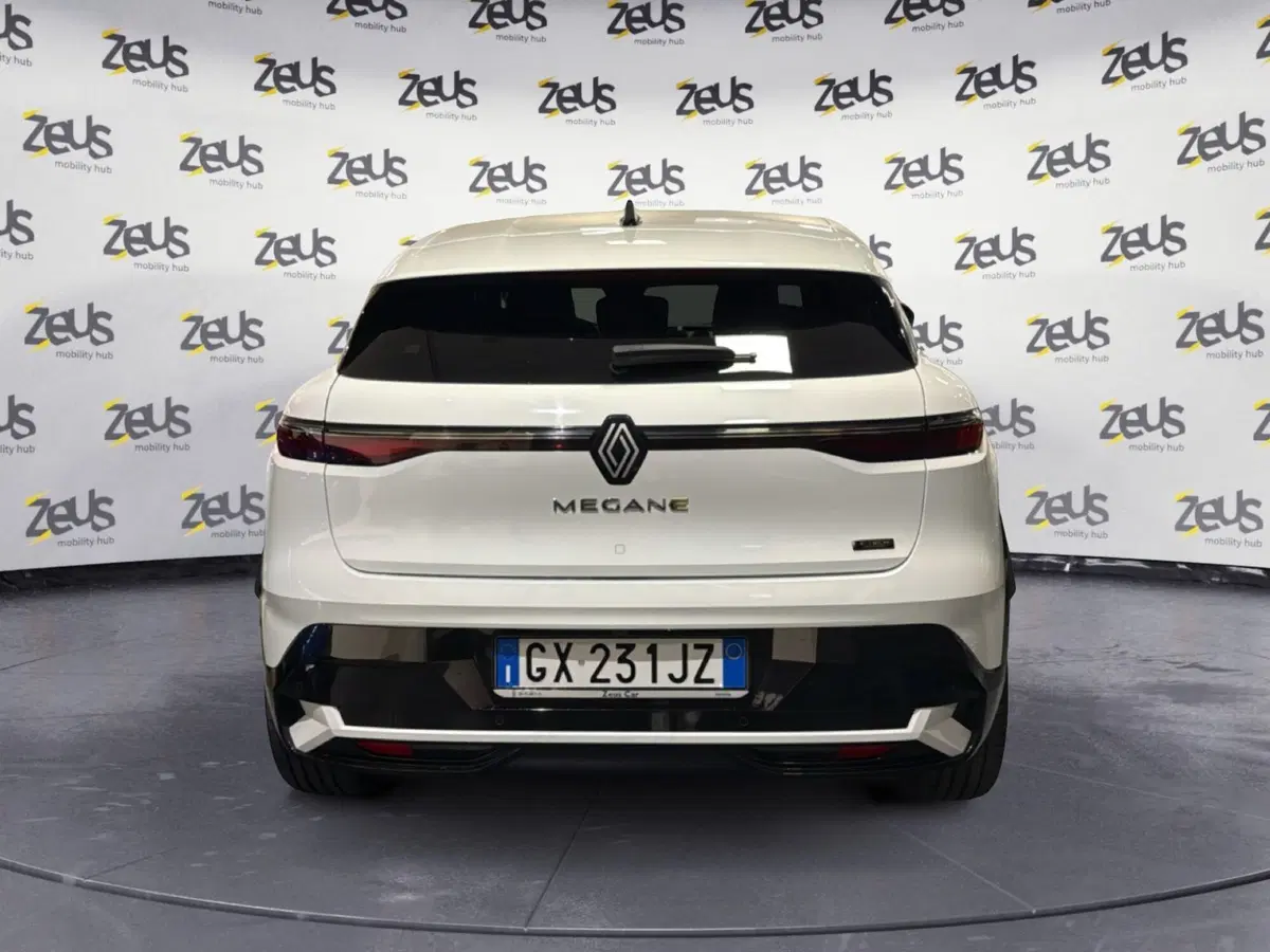 Renault Megane E-Tech Electric usata a Bologna (5)