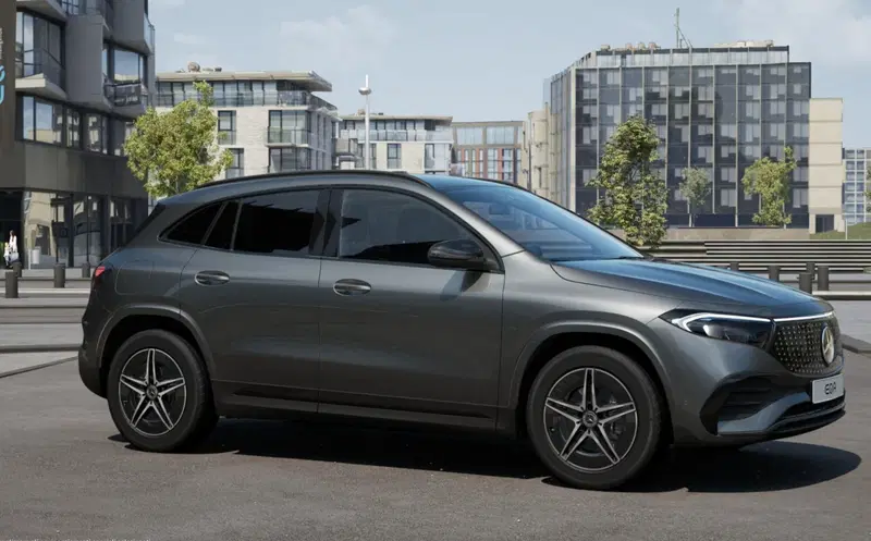 Mercedes-Benz EQA nuova a Bergamo (2)