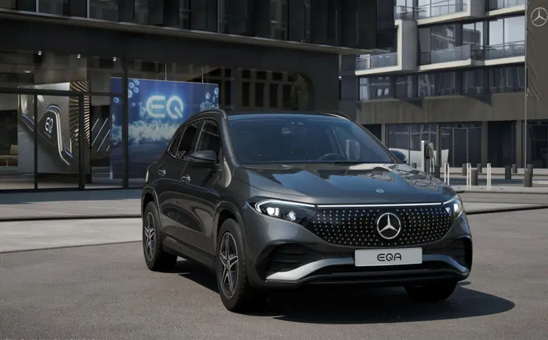 Mercedes-Benz EQA nuova a Bergamo (4)