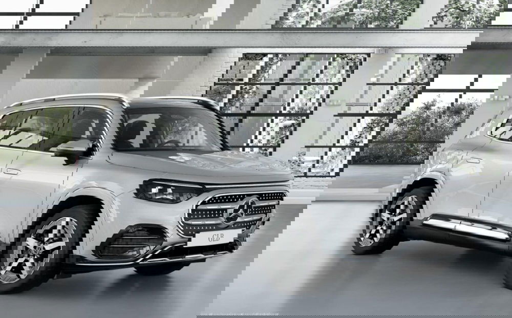 Mercedes-Benz GLB nuova a Bergamo (3)