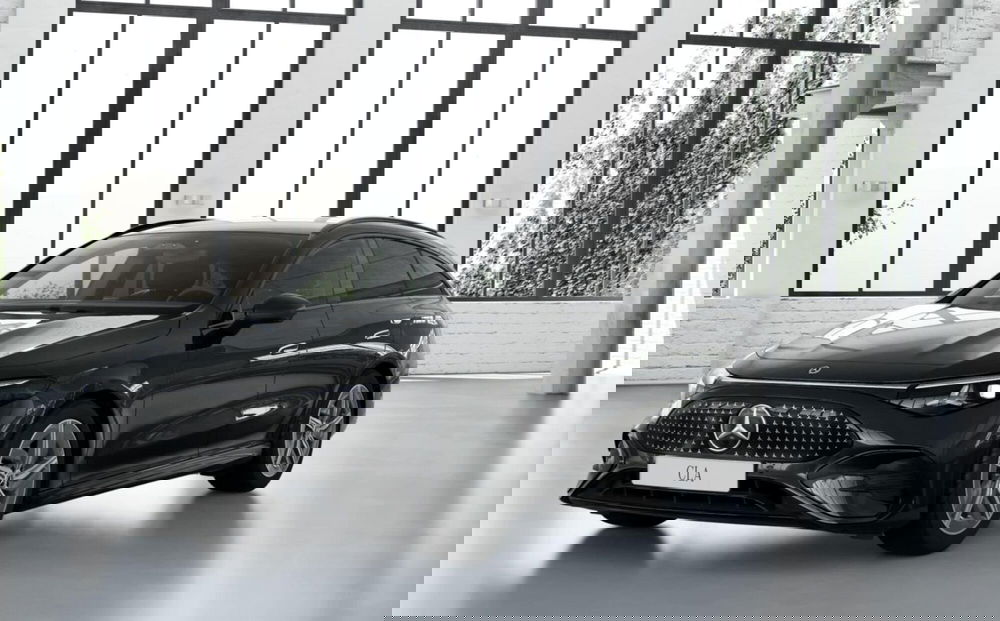 Mercedes-Benz CLA Shooting Brake nuova a Bergamo