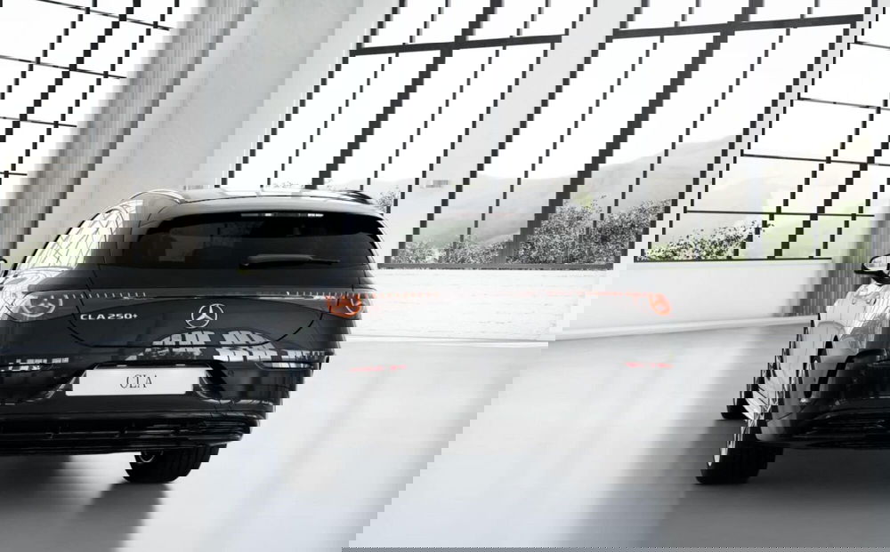 Mercedes-Benz CLA Shooting Brake nuova a Bergamo (4)