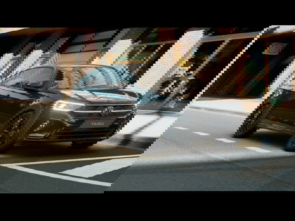 Volkswagen Taigo nuova a Livorno (4)