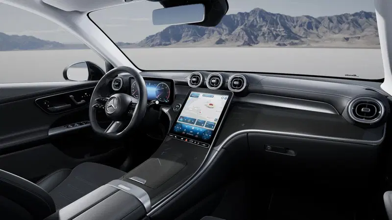 Mercedes-Benz GLC SUV nuova a Milano (6)