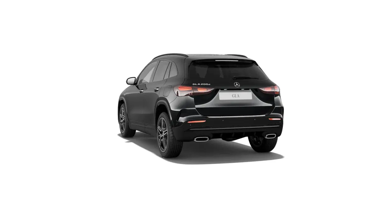 Mercedes-Benz GLA SUV nuova a Milano (3)