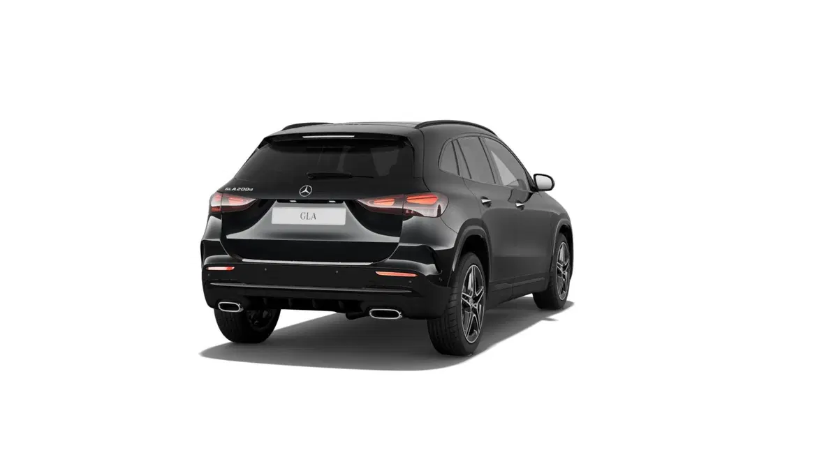 Mercedes-Benz GLA SUV nuova a Milano (4)