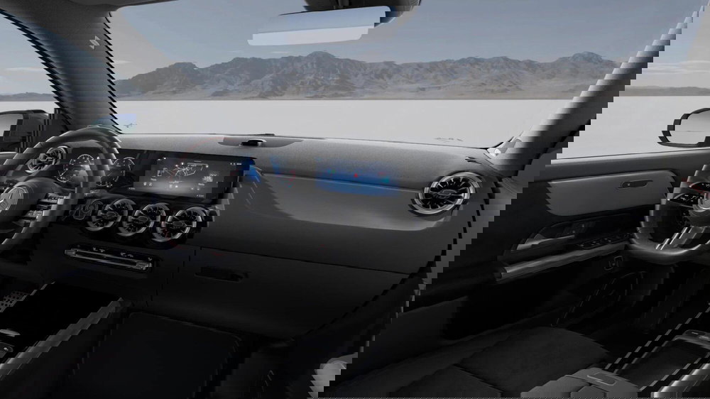 Mercedes-Benz GLA SUV nuova a Milano (5)