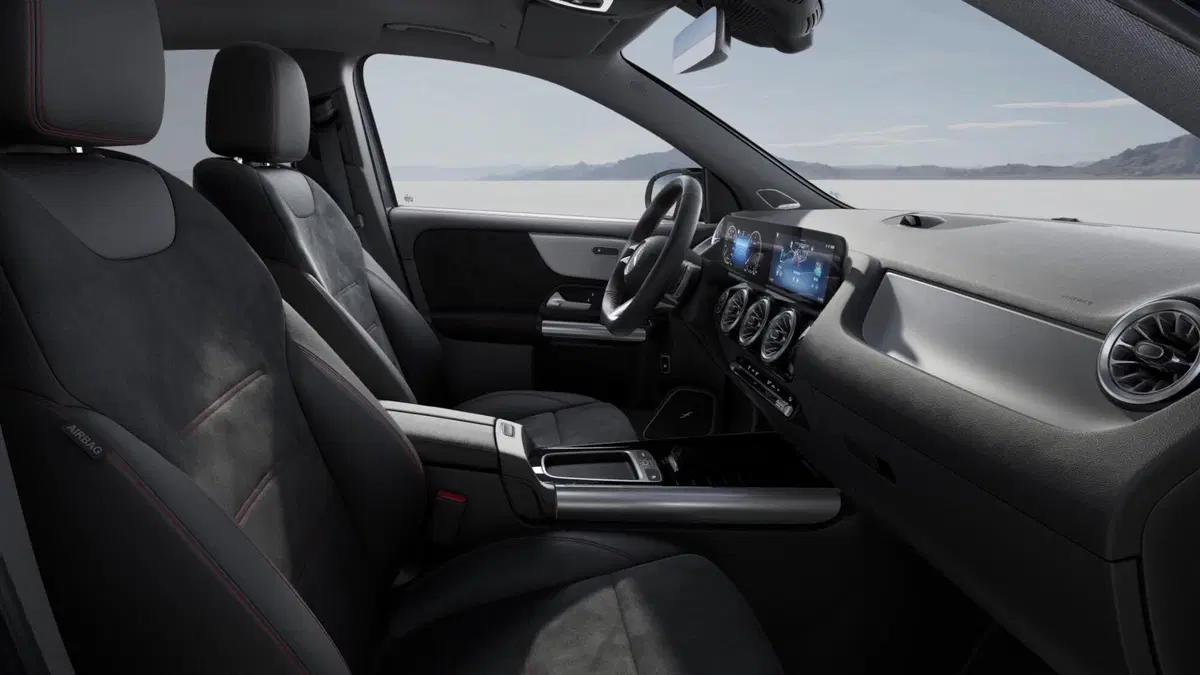 Mercedes-Benz GLA SUV nuova a Milano (7)