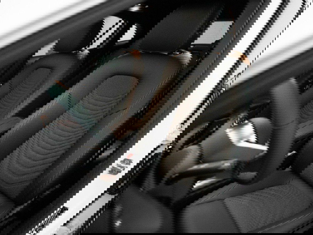 Mercedes-Benz GLA SUV nuova a Macerata (11)