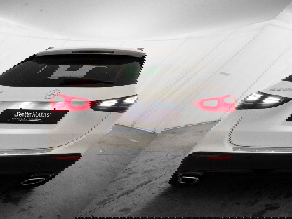 Mercedes-Benz GLA SUV nuova a Macerata (3)