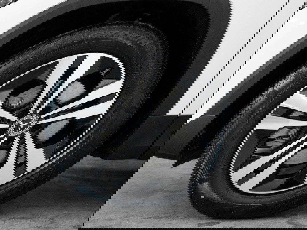 Mercedes-Benz GLA SUV nuova a Macerata (7)