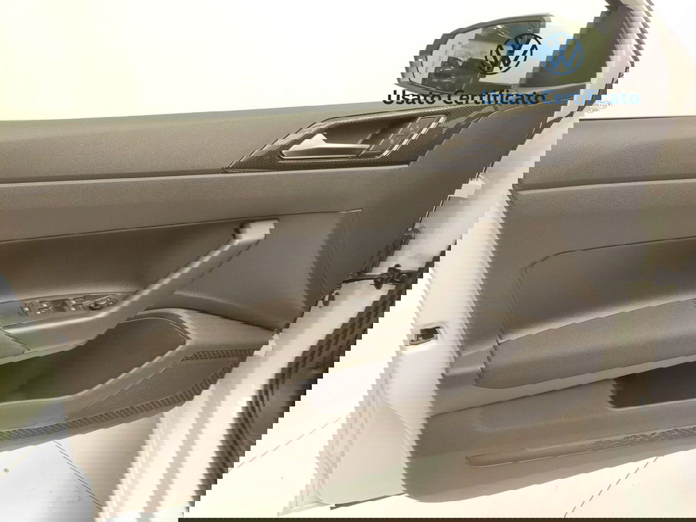 Volkswagen Polo nuova a Avellino (15)