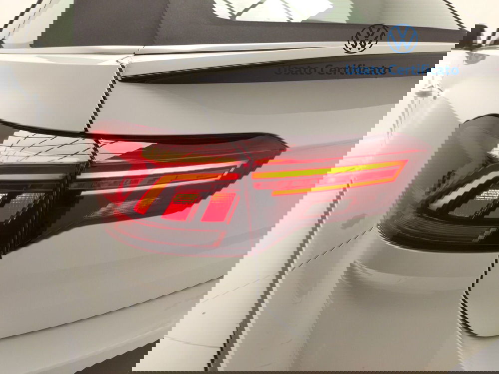 Volkswagen T-Roc Cabrio nuova a Avellino (11)
