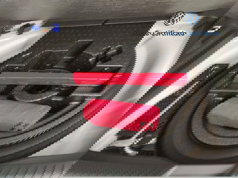 Volkswagen T-Roc Cabrio nuova a Avellino (13)