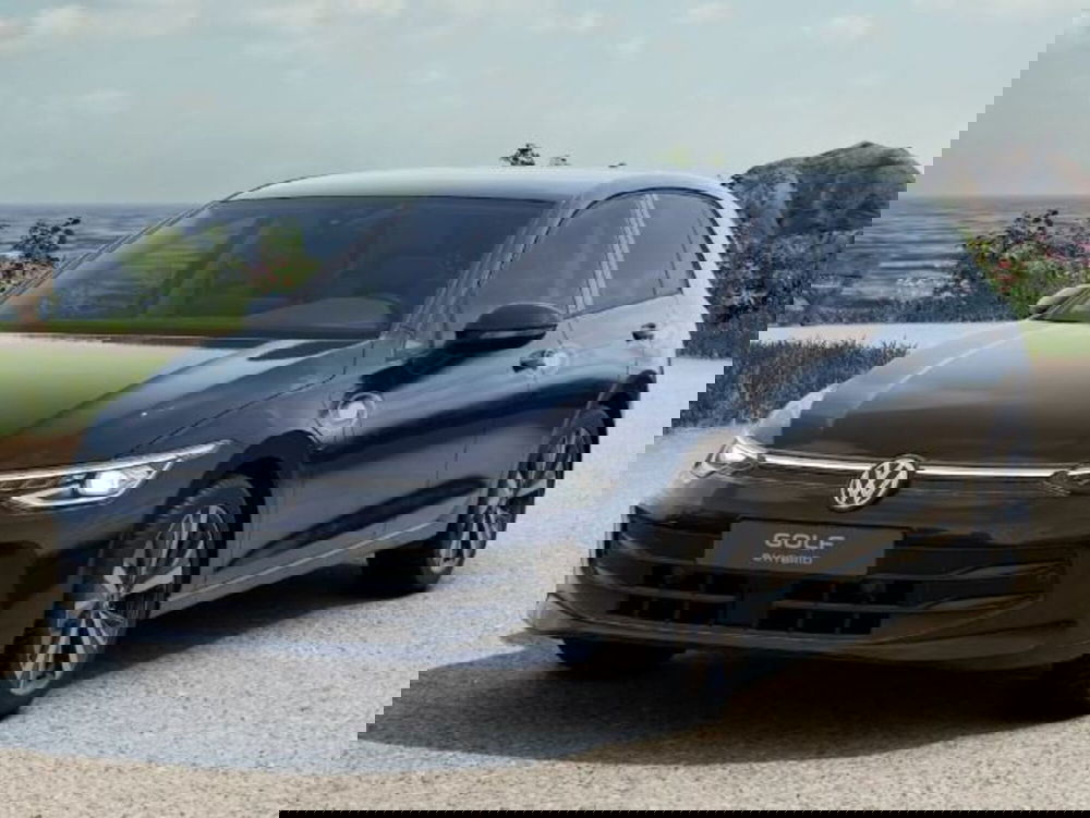 Volkswagen Golf nuova a Avellino
