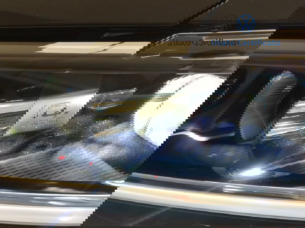 Volkswagen T-Cross nuova a Avellino (17)