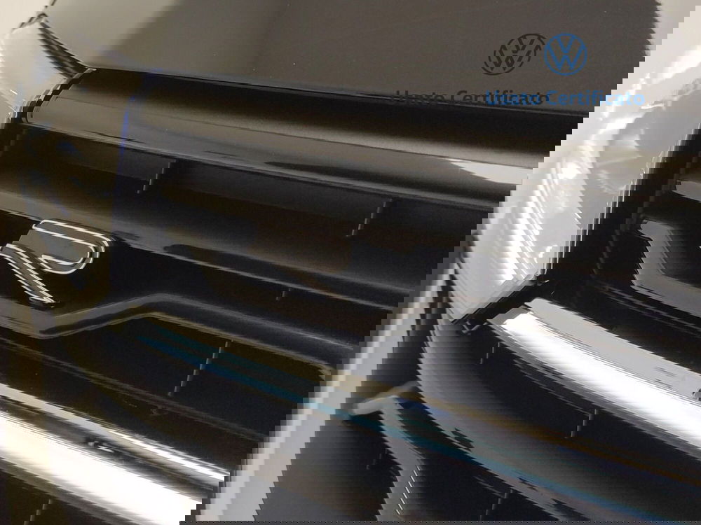 Volkswagen T-Cross nuova a Avellino (19)