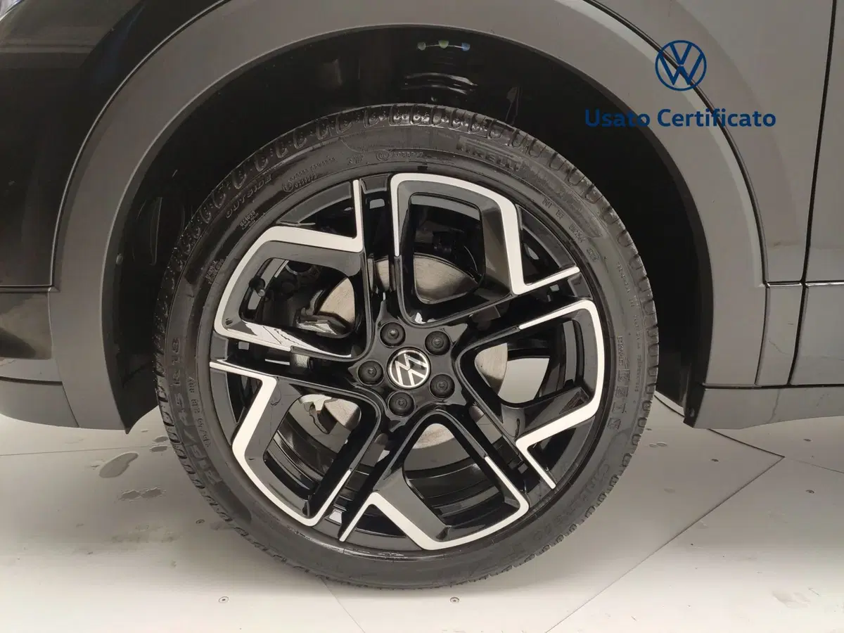 Volkswagen T-Cross nuova a Avellino (20)