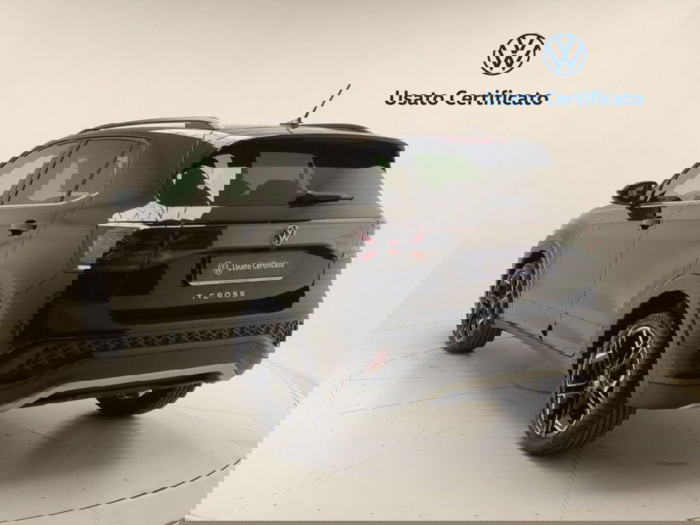 Volkswagen T-Cross nuova a Avellino (9)