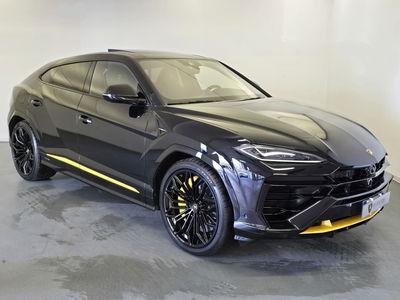 Lamborghini Urus 4.0 V8 phev SE auto del 2025 usata a Casalecchio di Reno