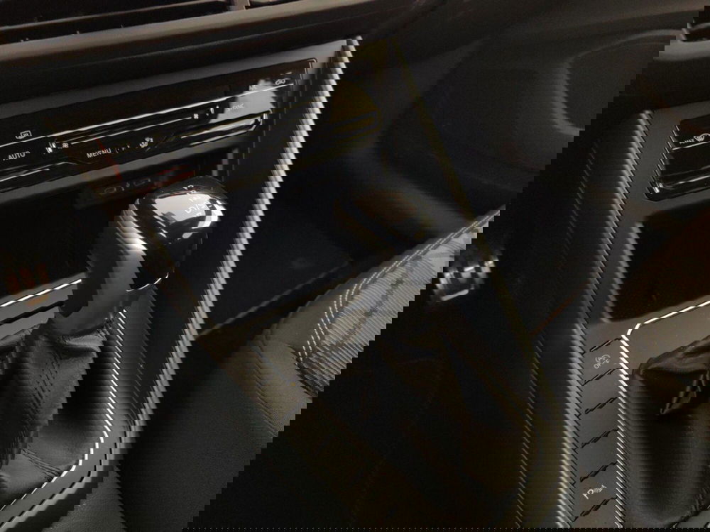 Volkswagen Taigo usata a Massa-Carrara (12)