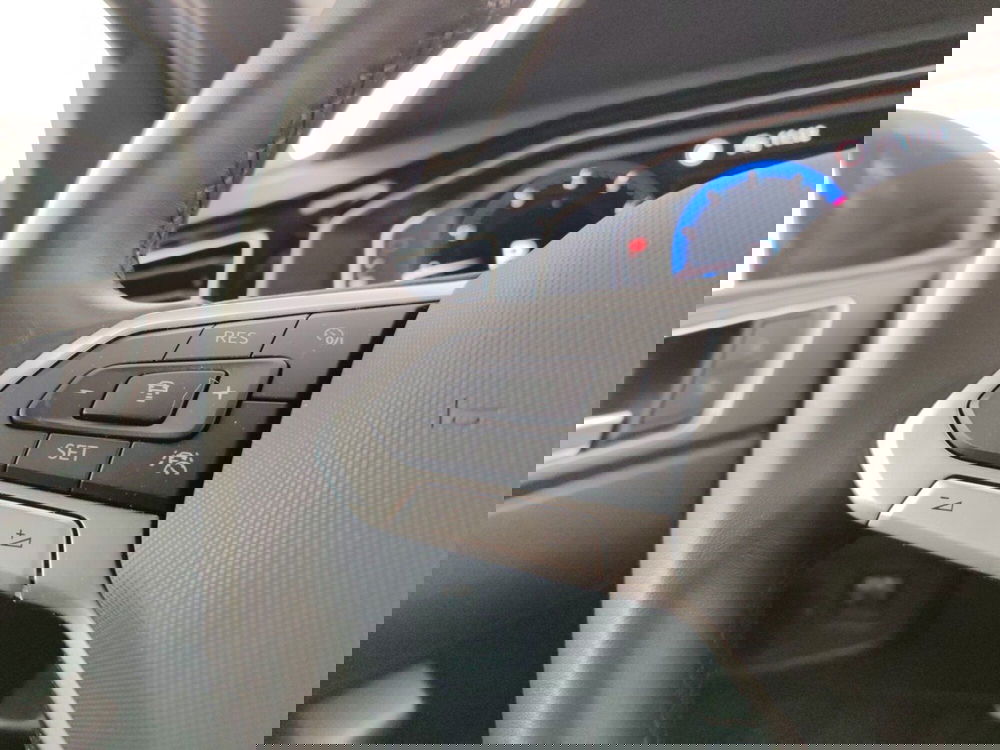 Volkswagen Taigo usata a Massa-Carrara (15)