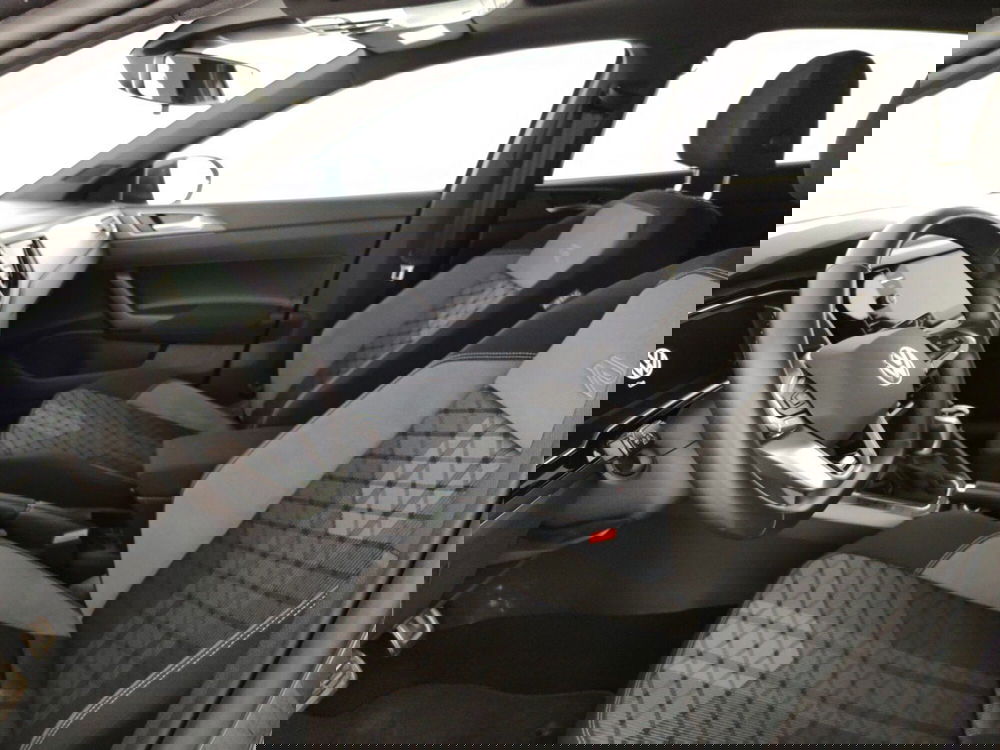 Volkswagen Taigo usata a Massa-Carrara (7)