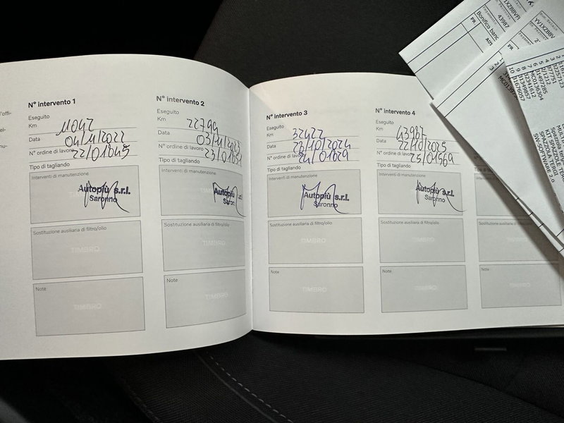 Volvo XC40 usata a Bergamo (12)