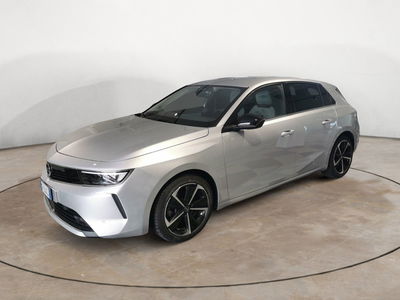 Opel Astra 1.5 Turbo Diesel 130 CV AT8 Business Elegance del 2023 usata a Massafra