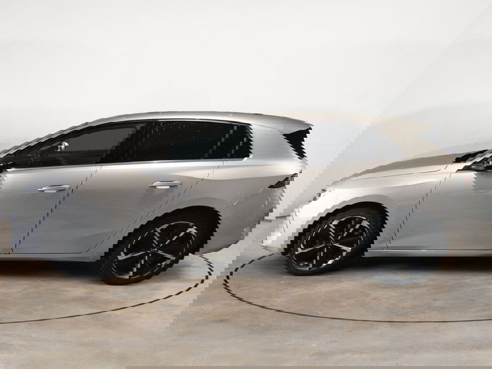 Opel Astra usata a Taranto (5)