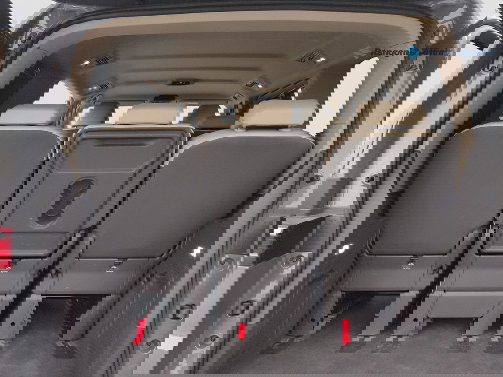 Volkswagen Multivan usata a Brescia (12)