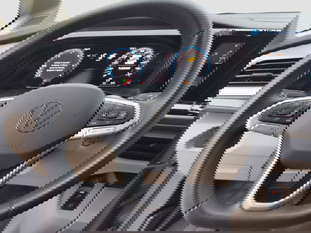 Volkswagen Multivan usata a Brescia (7)