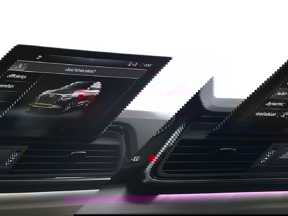 Audi Q4 Sportback usata a Napoli (15)