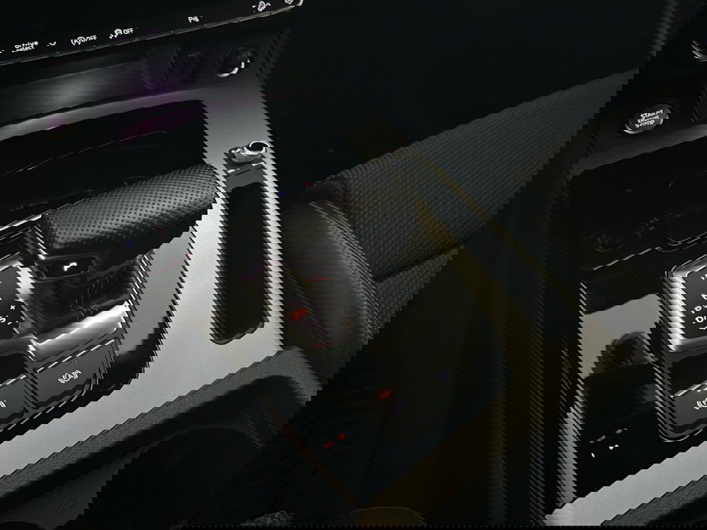 Audi Q4 Sportback usata a Napoli (16)