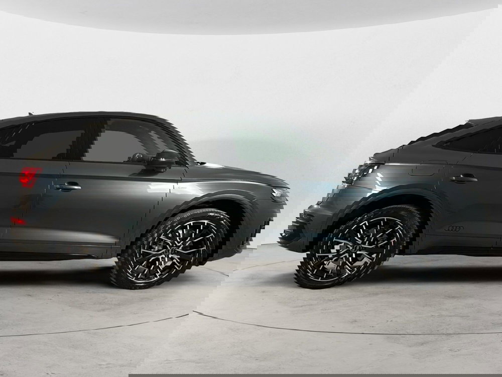 Audi Q4 Sportback usata a Napoli (5)