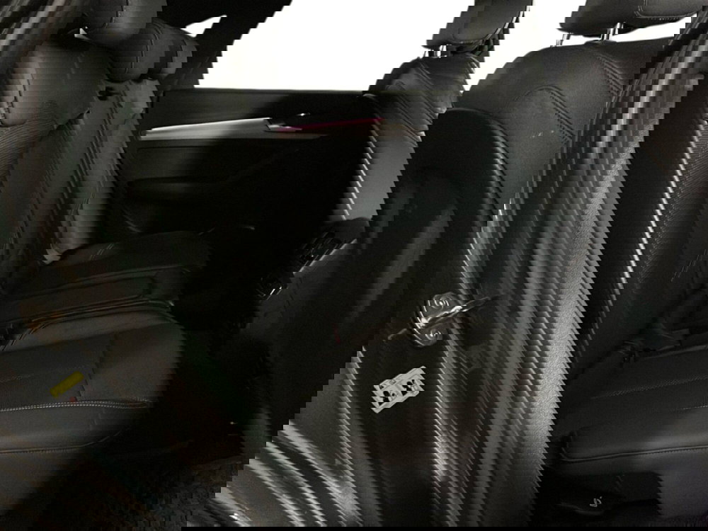 Audi Q4 Sportback usata a Napoli (8)