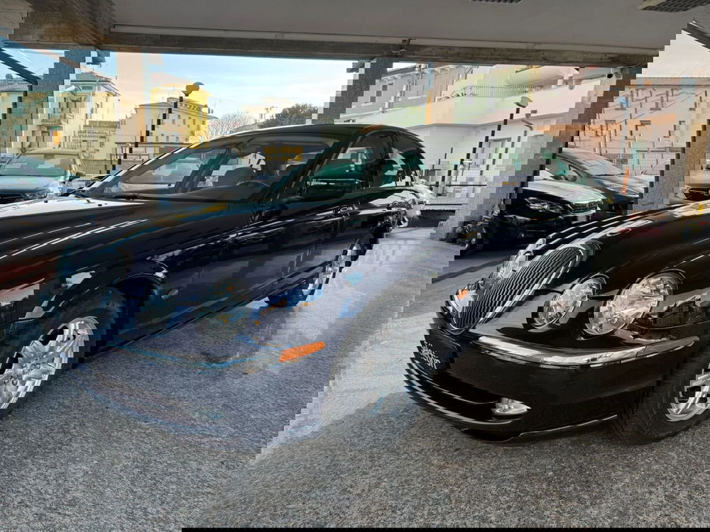 Jaguar S-Type usata a Brescia